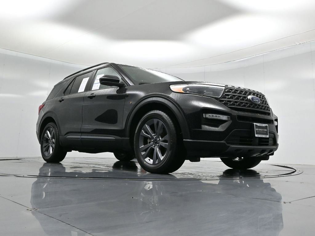 Certified 2022 Ford Explorer XLT w/ Equipment Group 202A image 52