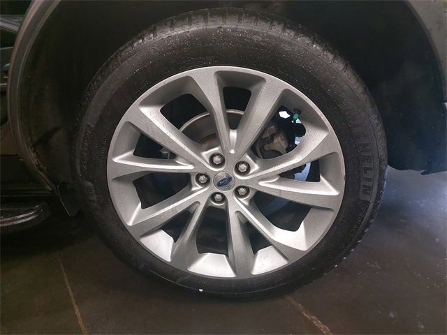 Certified 2021 Ford Explorer Platinum w/ Equipment Group 601A image 31