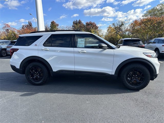 Certified 2022 Ford Explorer Timberline image 6