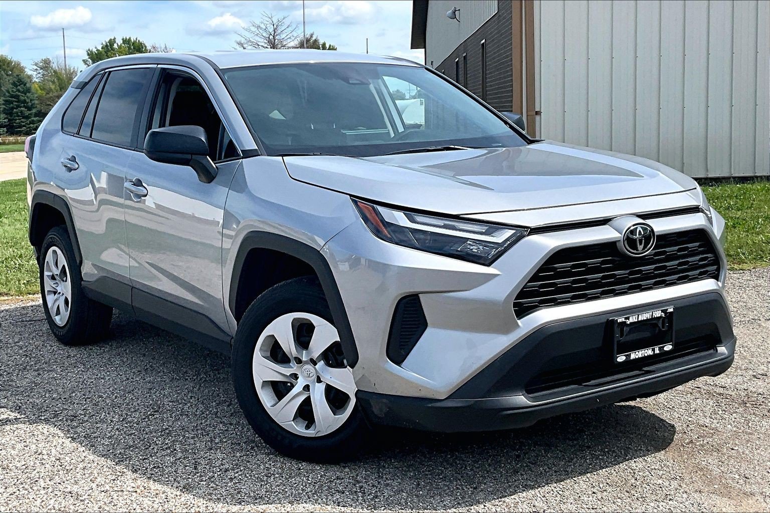Used 2025 Toyota RAV4 LE AWD/4WD image 38