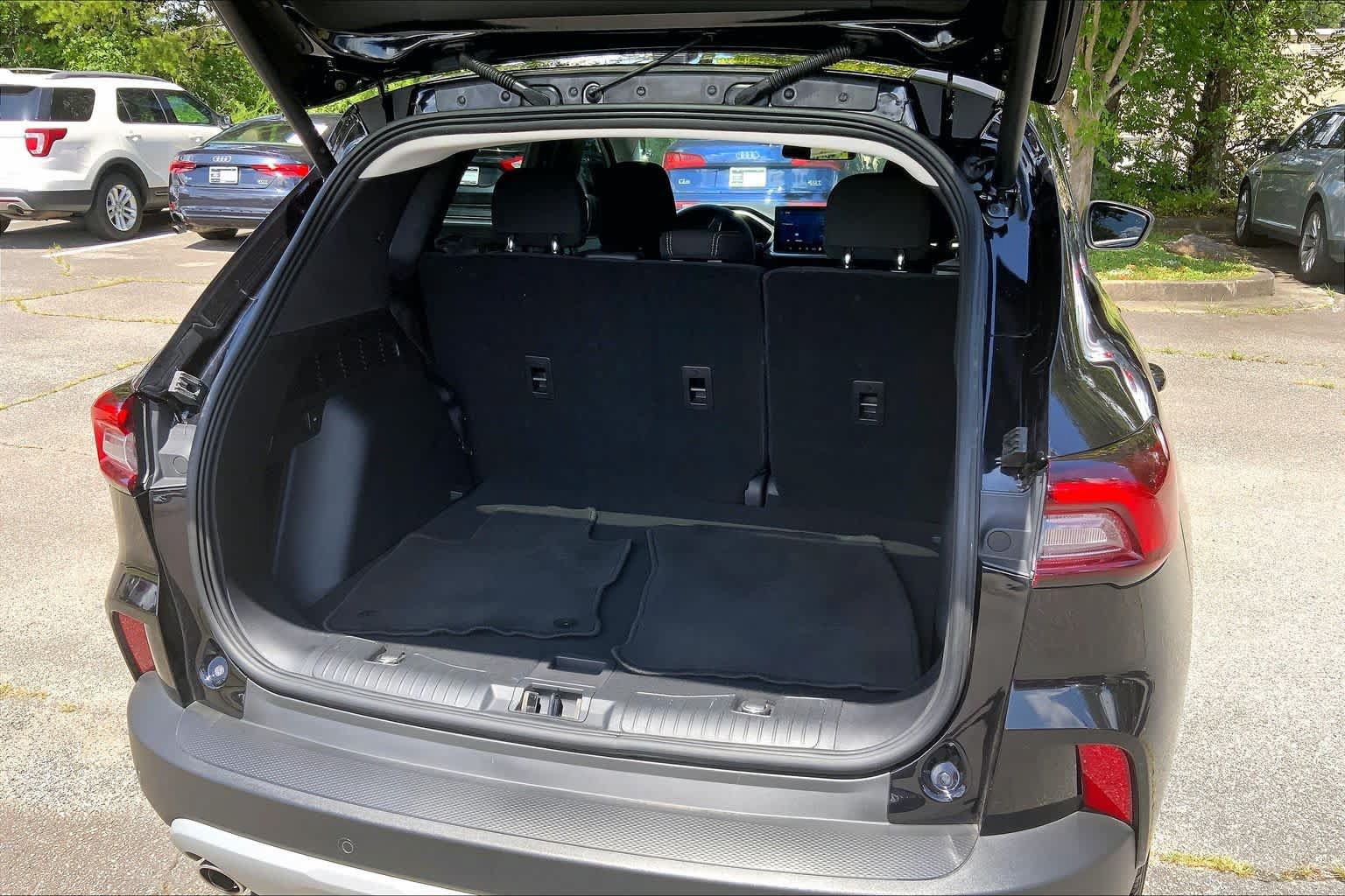 Certified 2023 Ford Escape Active w/ Tech Pack #1 FWD image 32