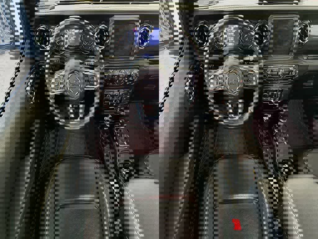 Used 2020 Jeep Wrangler Unlimited Sahara image 13