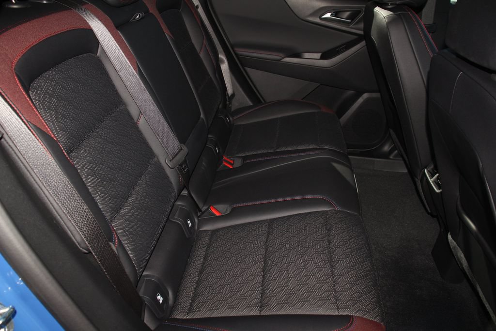 Used 2025 Chevrolet Equinox RS w/ Convenience Package III FWD image 27