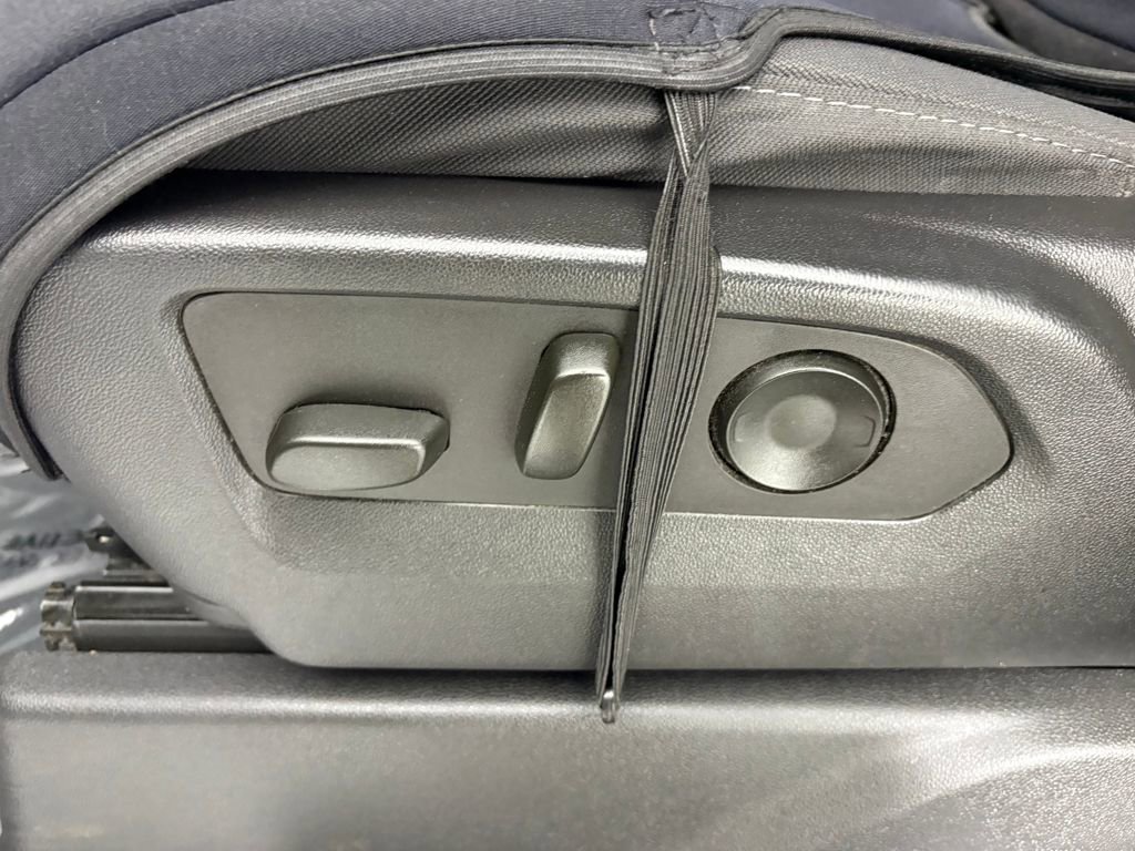 Used 2023 Chevrolet Silverado 1500 RST w/ Redline Edition image 16