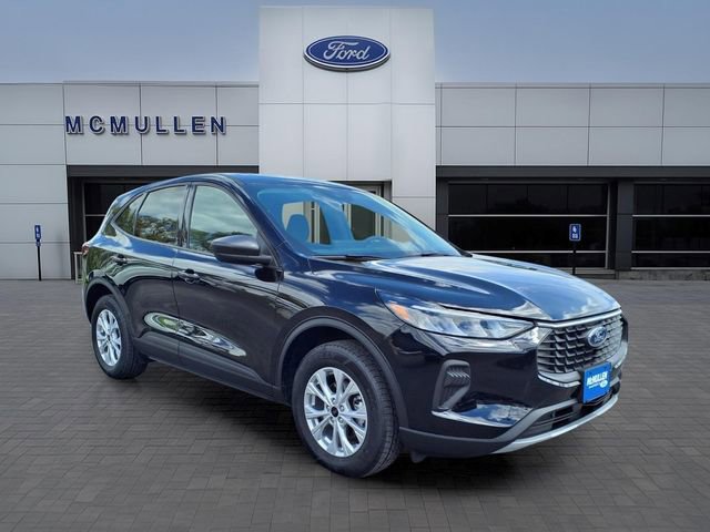 Certified 2025 Ford Escape Active w/ Tech Pack #1 AWD/4WD image 8