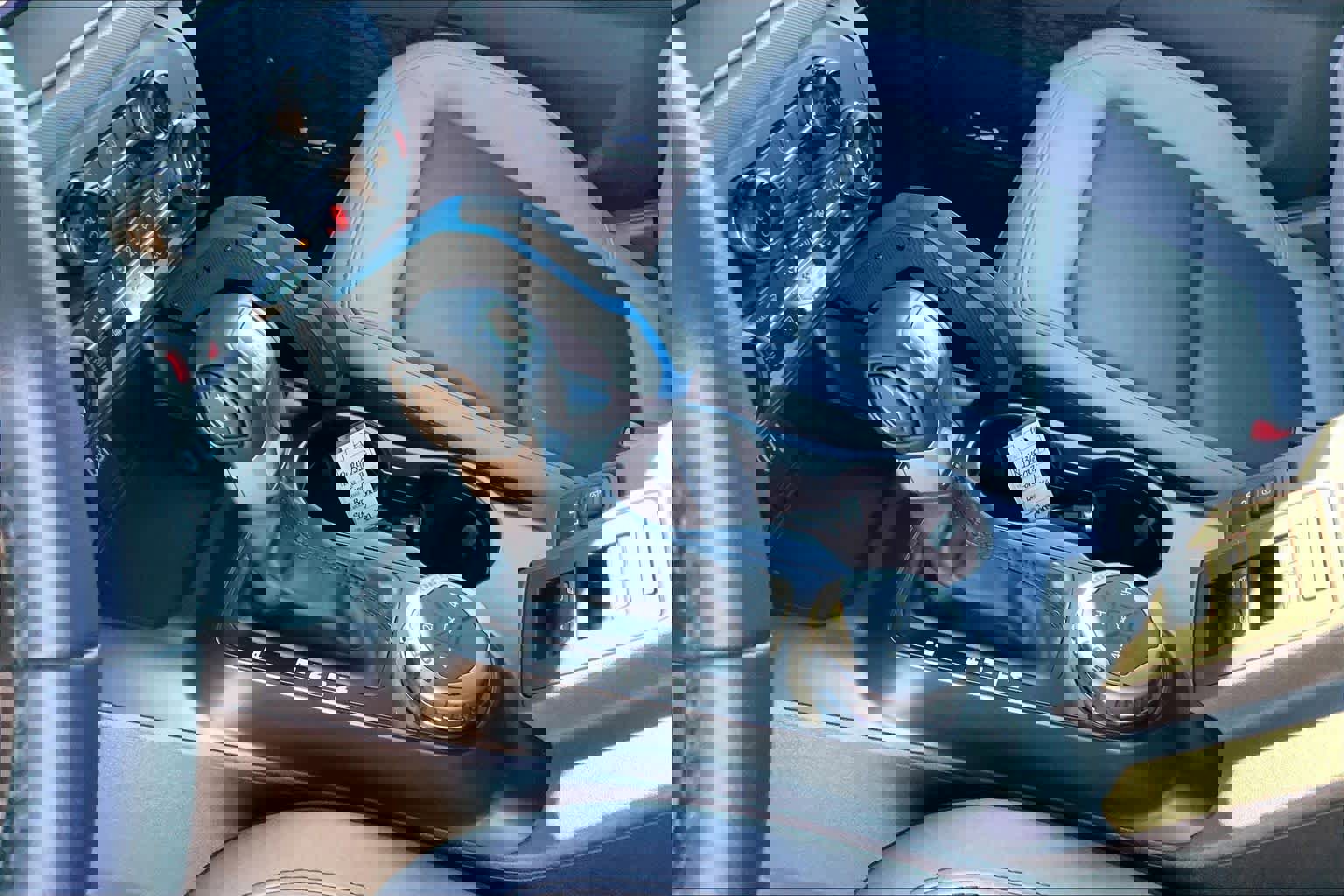 Certified 2024 Ford Bronco Black Diamond image 16