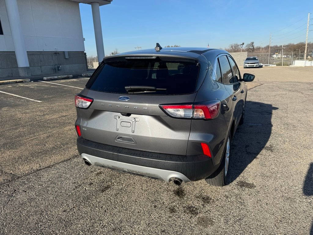 Certified 2022 Ford Escape SE w/ Cold Weather Package image 4