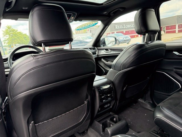Used 2021 Jeep Grand Cherokee L Laredo AWD/4WD image 29