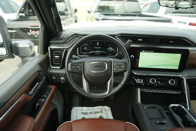 Used 2025 GMC Sierra 2500 Denali Ultimate AWD/4WD image 22