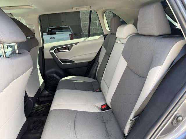 Used 2021 Toyota RAV4 XLE w/ Convenience Package image 17
