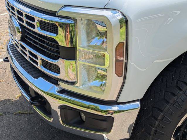 Certified 2025 Ford F350 XLT w/ Tremor Off-Road Package AWD/4WD image 9