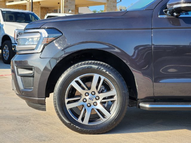 Certified 2022 Ford Expedition XLT AWD/4WD image 9