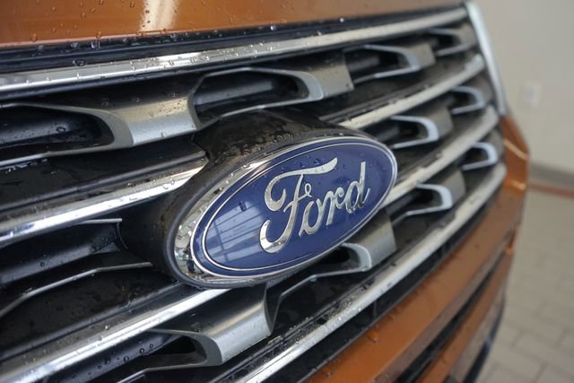 Certified 2017 Ford Explorer XLT w/ Equipment Group 202A image 18