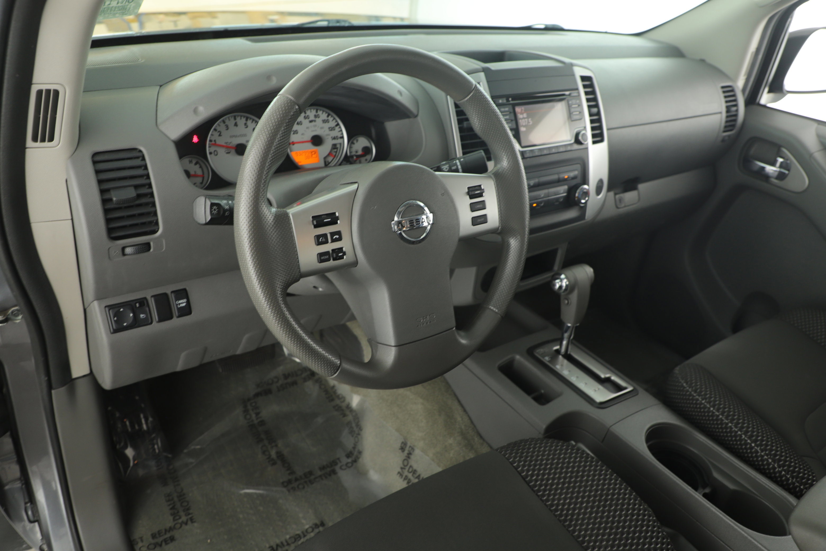 Used 2018 Nissan Frontier SV image 12