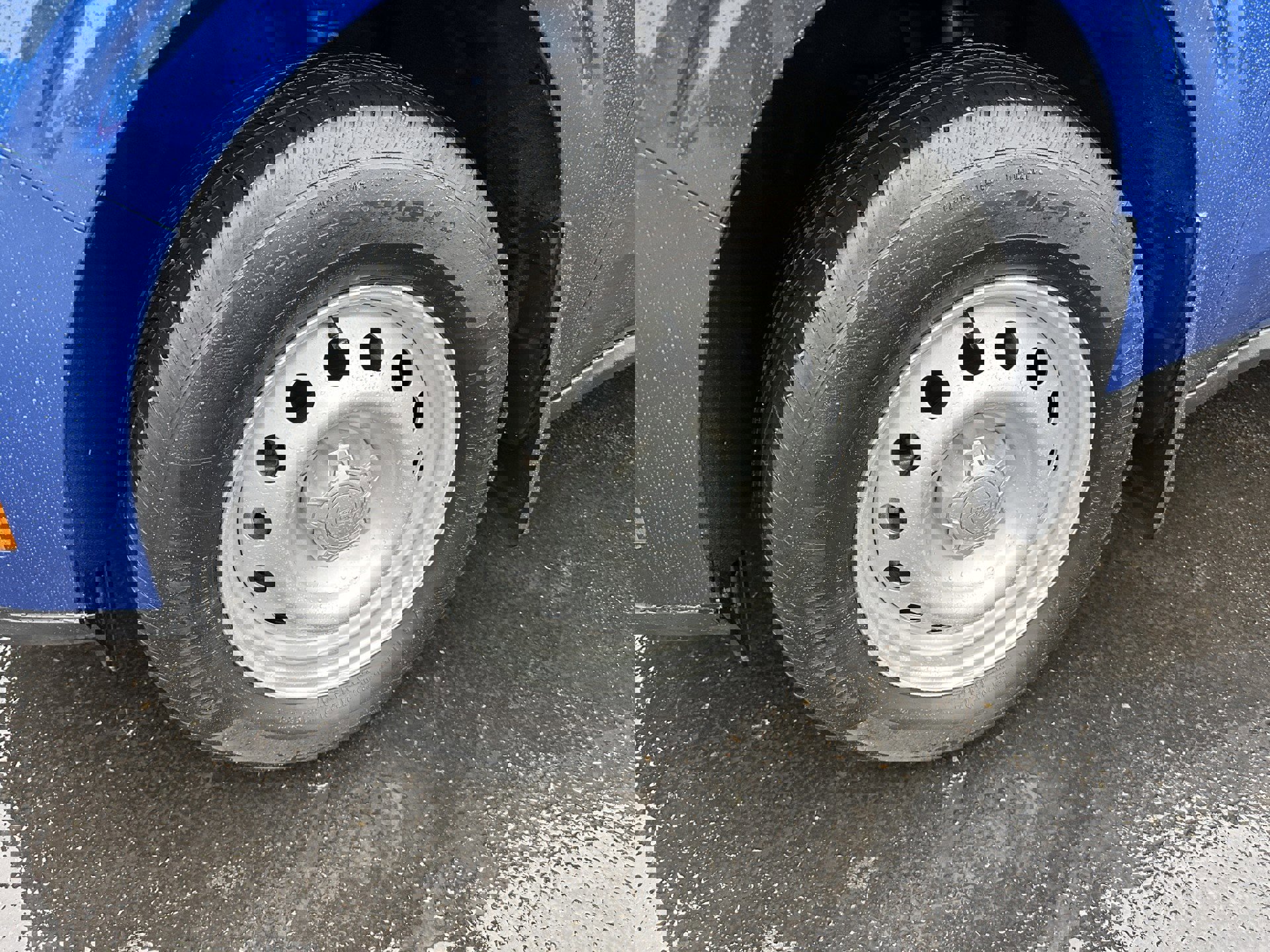 Certified 2024 Ford Maverick XL w/ Equipment Group 100A Standard image 8