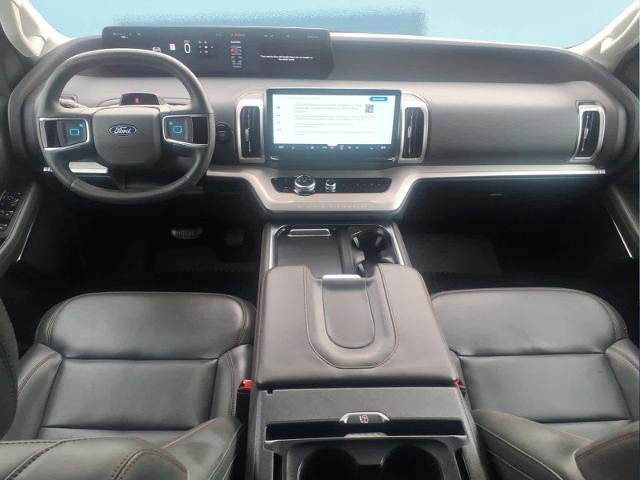 Certified 2025 Ford Expedition Active image 15