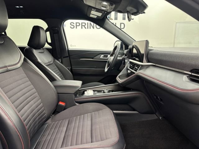 Certified 2025 Ford Explorer ST-Line w/ ST-Line Street Pack image 10