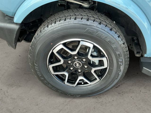 Certified 2023 Ford Bronco Outer Banks AWD/4WD image 9