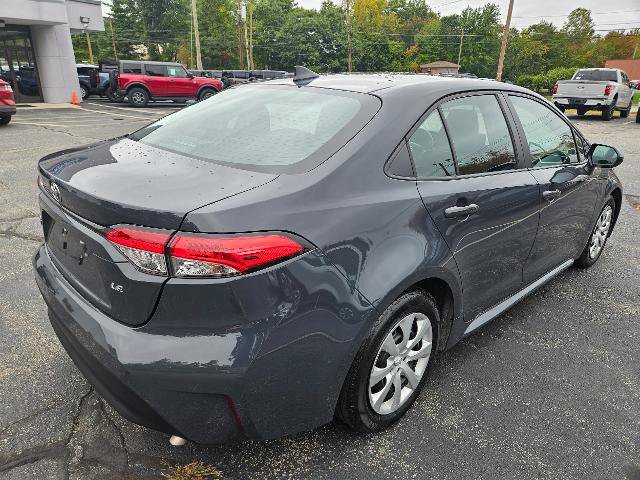 Used 2024 Toyota Corolla LE FWD image 5