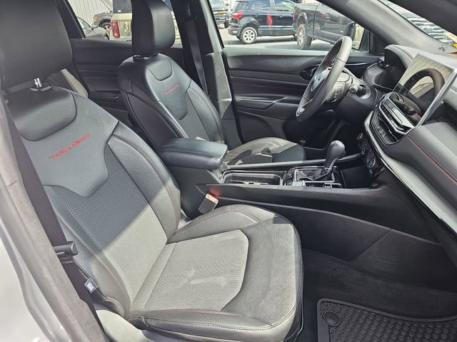 Used 2025 Jeep Compass Trailhawk AWD/4WD image 11