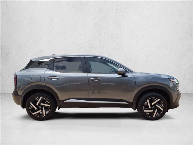 Used 2025 Nissan Kicks SV FWD image 4