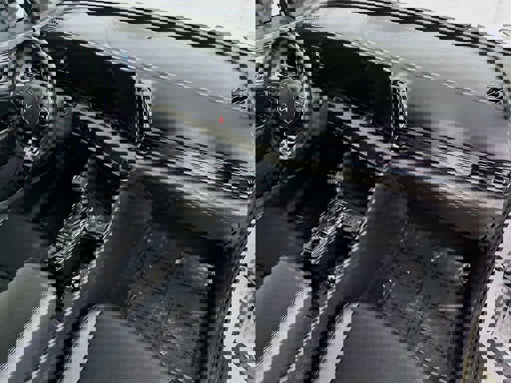 Used 2023 Kia Sportage X-Line w/ X-Line Premium Package image 33