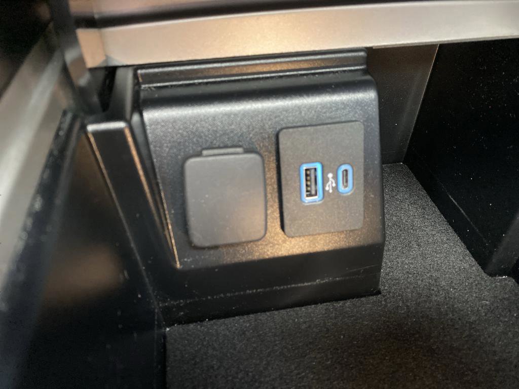 Certified 2022 Ford Explorer ST w/ Equipment Group 401A image 30