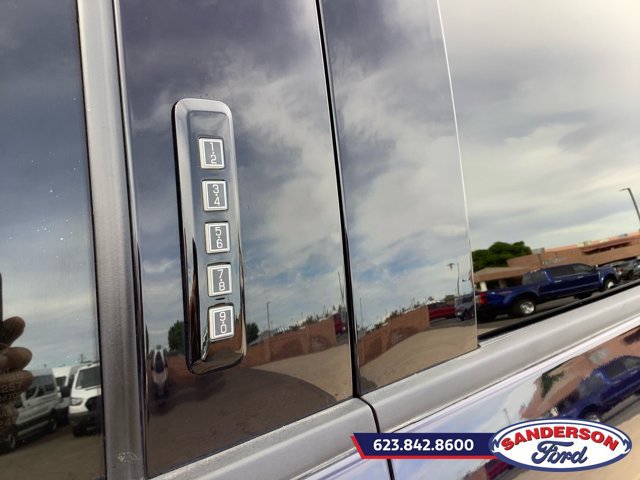 Certified 2022 Ford F250 Lariat w/ Lariat Ultimate Package AWD/4WD image 9