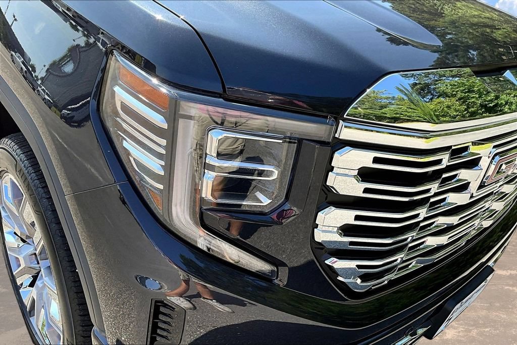 Used 2023 GMC Sierra 1500 Denali AWD/4WD image 34