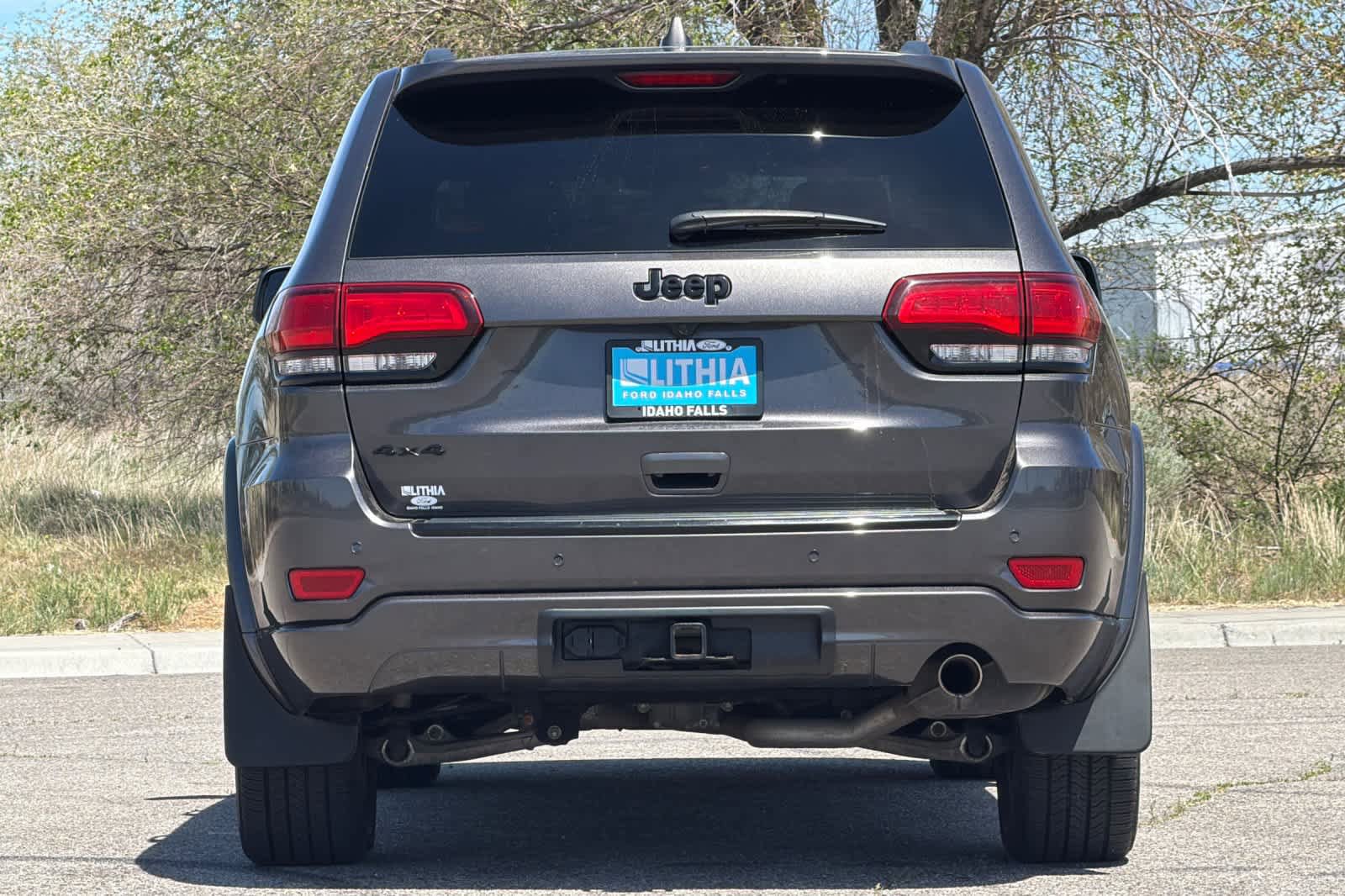 Used 2018 Jeep Grand Cherokee Altitude AWD/4WD image 7