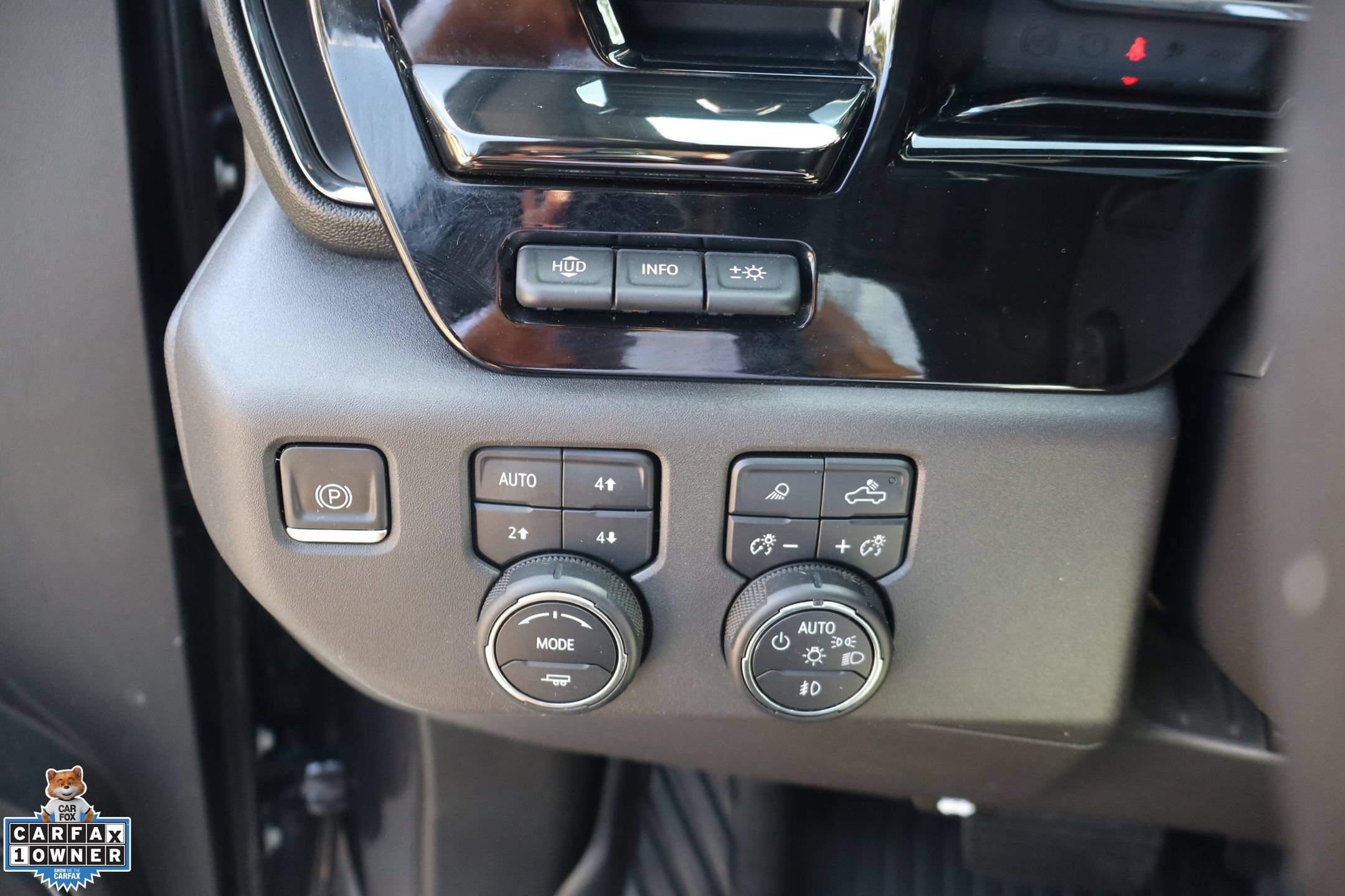 Used 2022 Chevrolet Silverado 1500 ZR2 w/ Technology Package AWD/4WD image 15