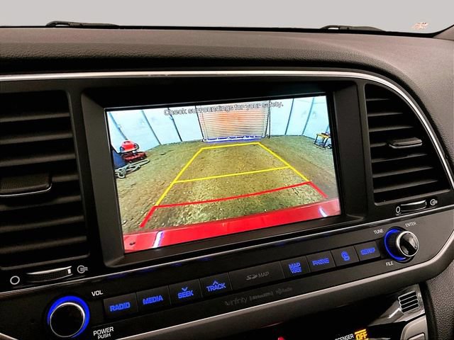 Used 2017 Hyundai Elantra Limited w/ Limited Tech Package 08 FWD image 20