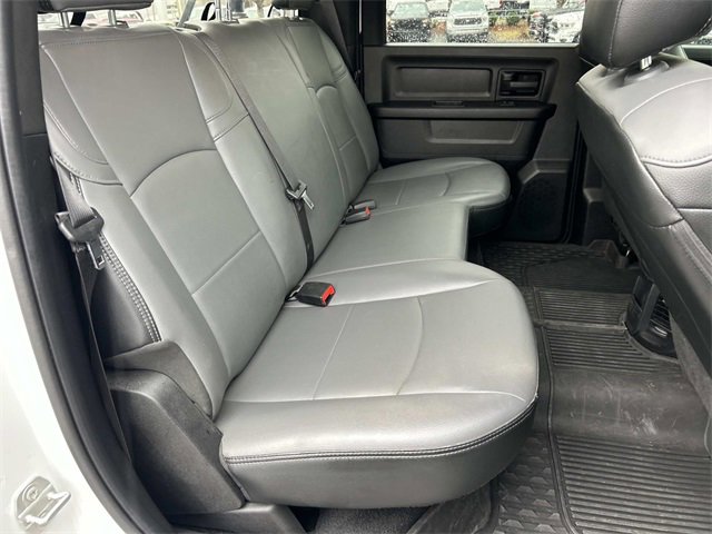 Used 2024 RAM 3500 Tradesman w/ Chrome Appearance Group image 28