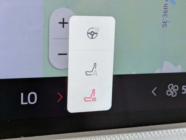 Certified 2026 Ford Explorer Active w/ Active Comfort Package image 23