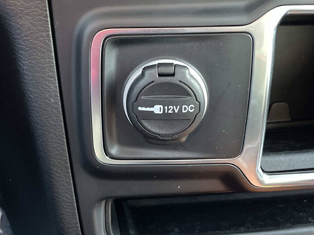 Used 2023 Jeep Wrangler Sport AWD/4WD image 26
