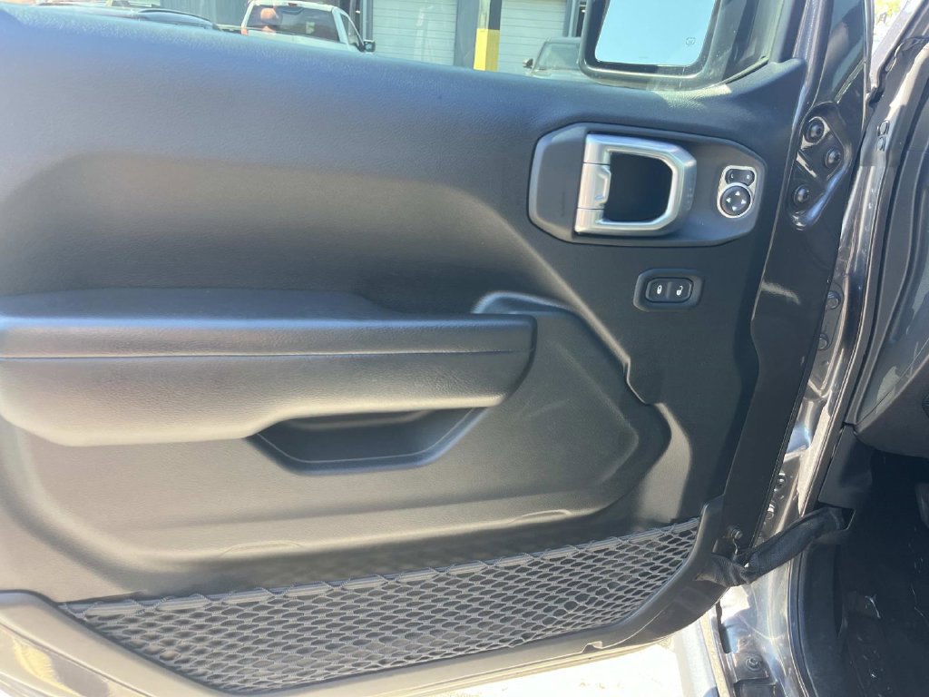 Used 2021 Jeep Wrangler Sport AWD/4WD image 24