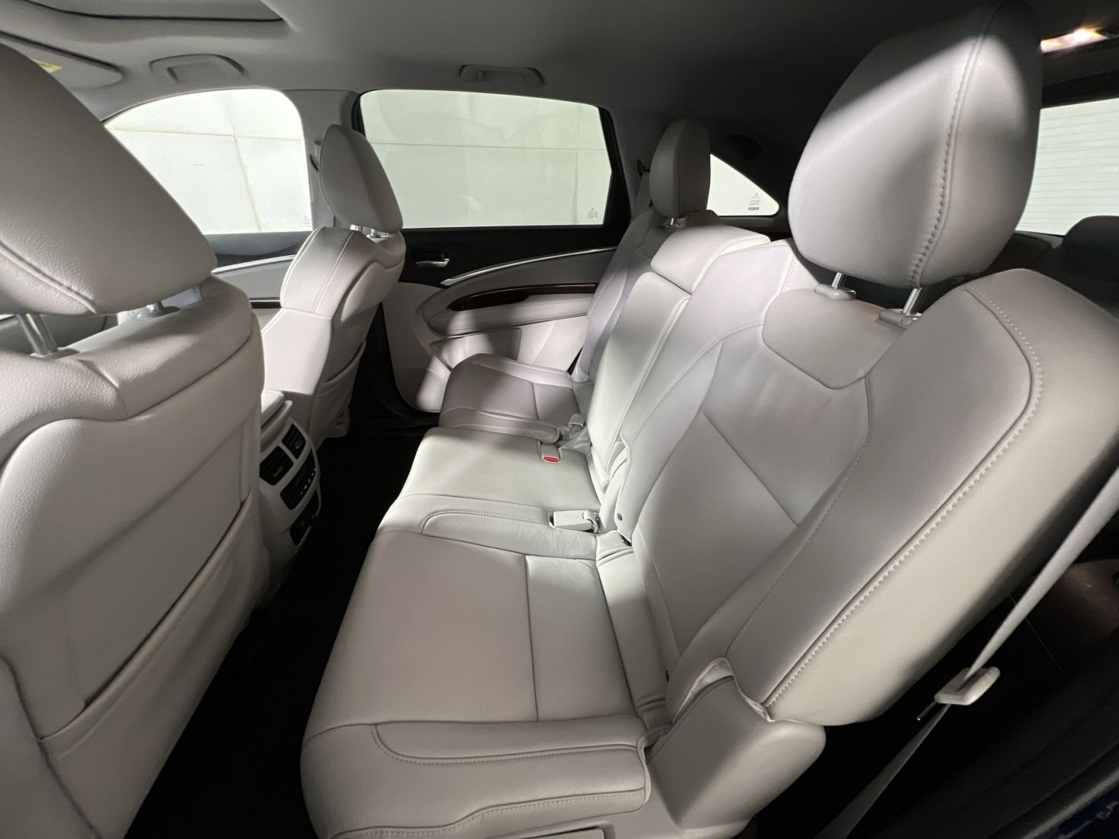 Used 2017 Acura MDX SH-AWD w/ Technology Package image 21