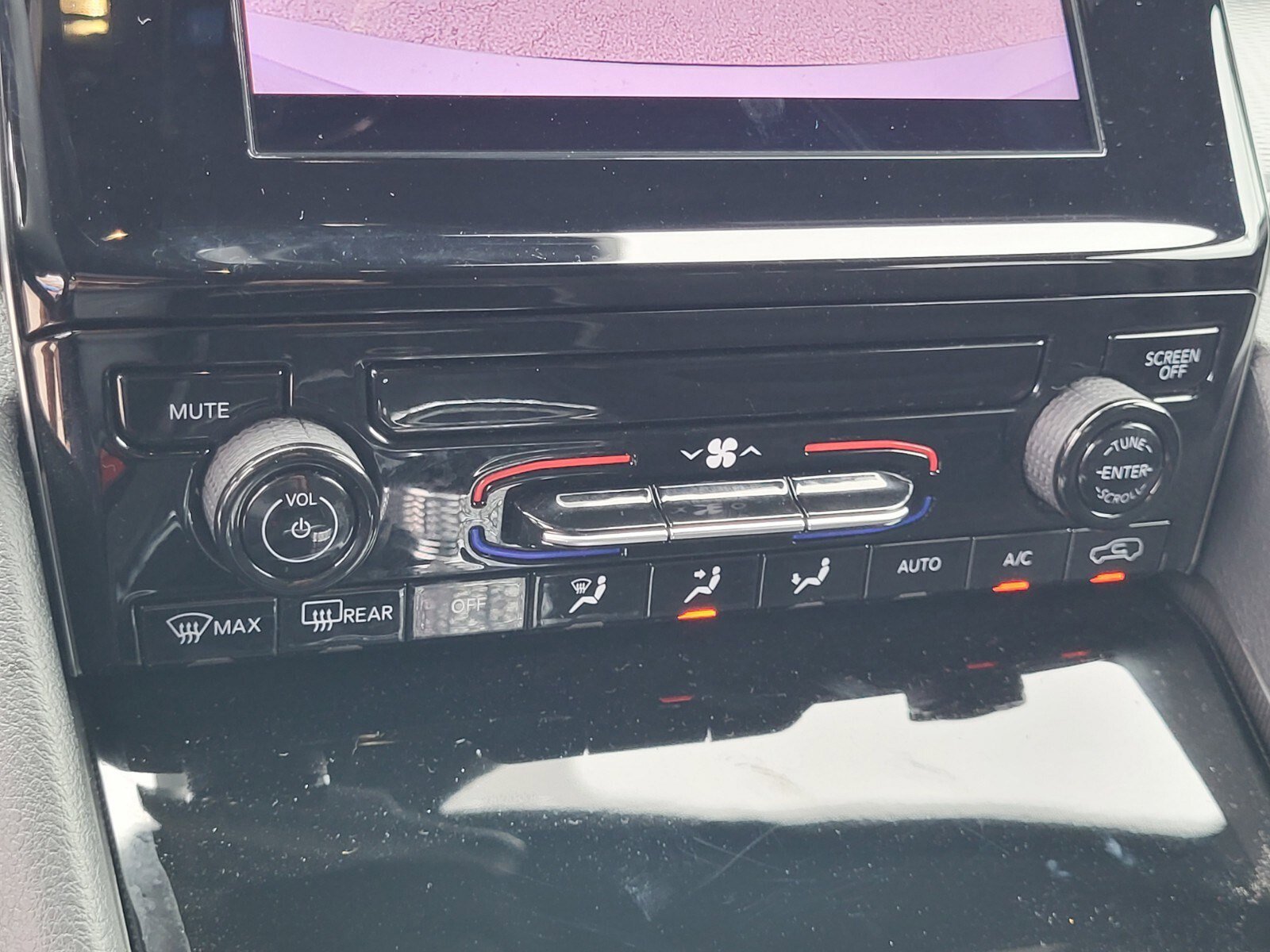 Used 2025 Jeep Grand Cherokee L Laredo image 22