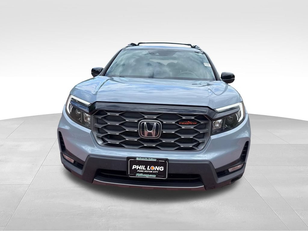 Used 2023 Honda Passport TrailSport image 2