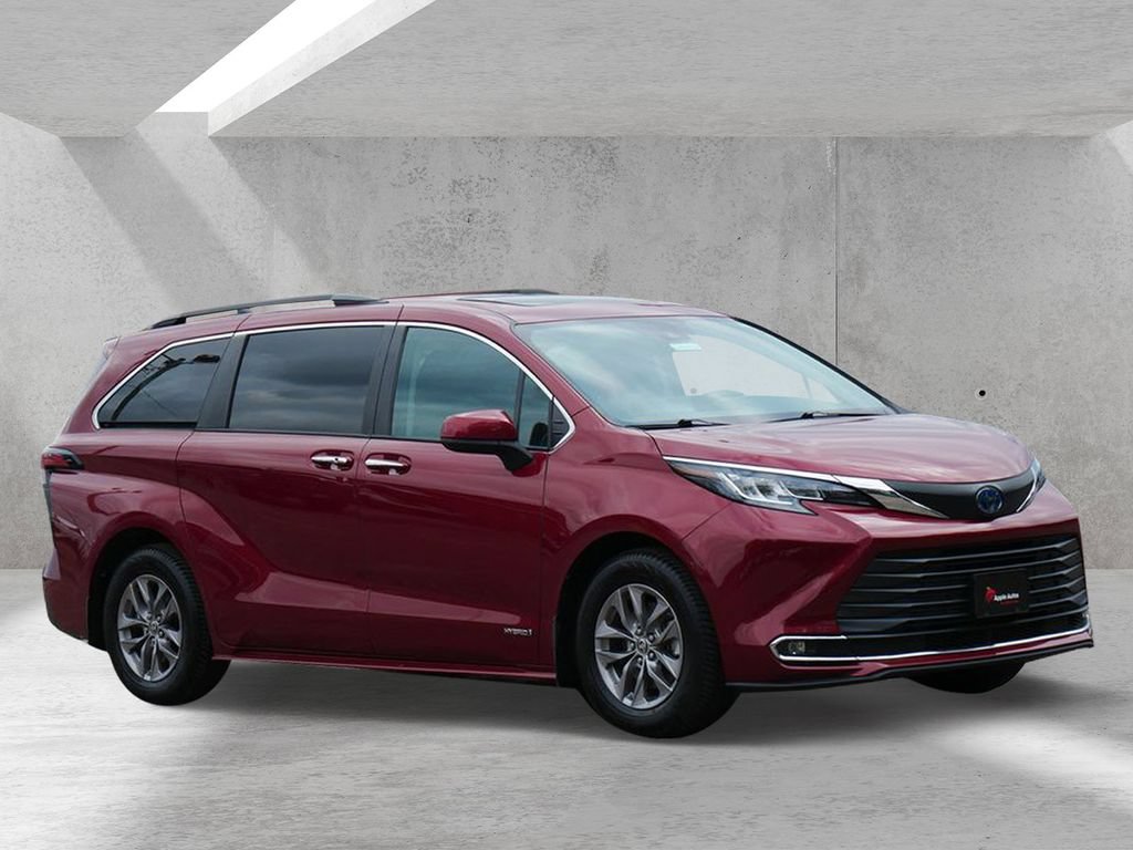 Used 2021 Toyota Sienna XLE w/ XLE Plus Package