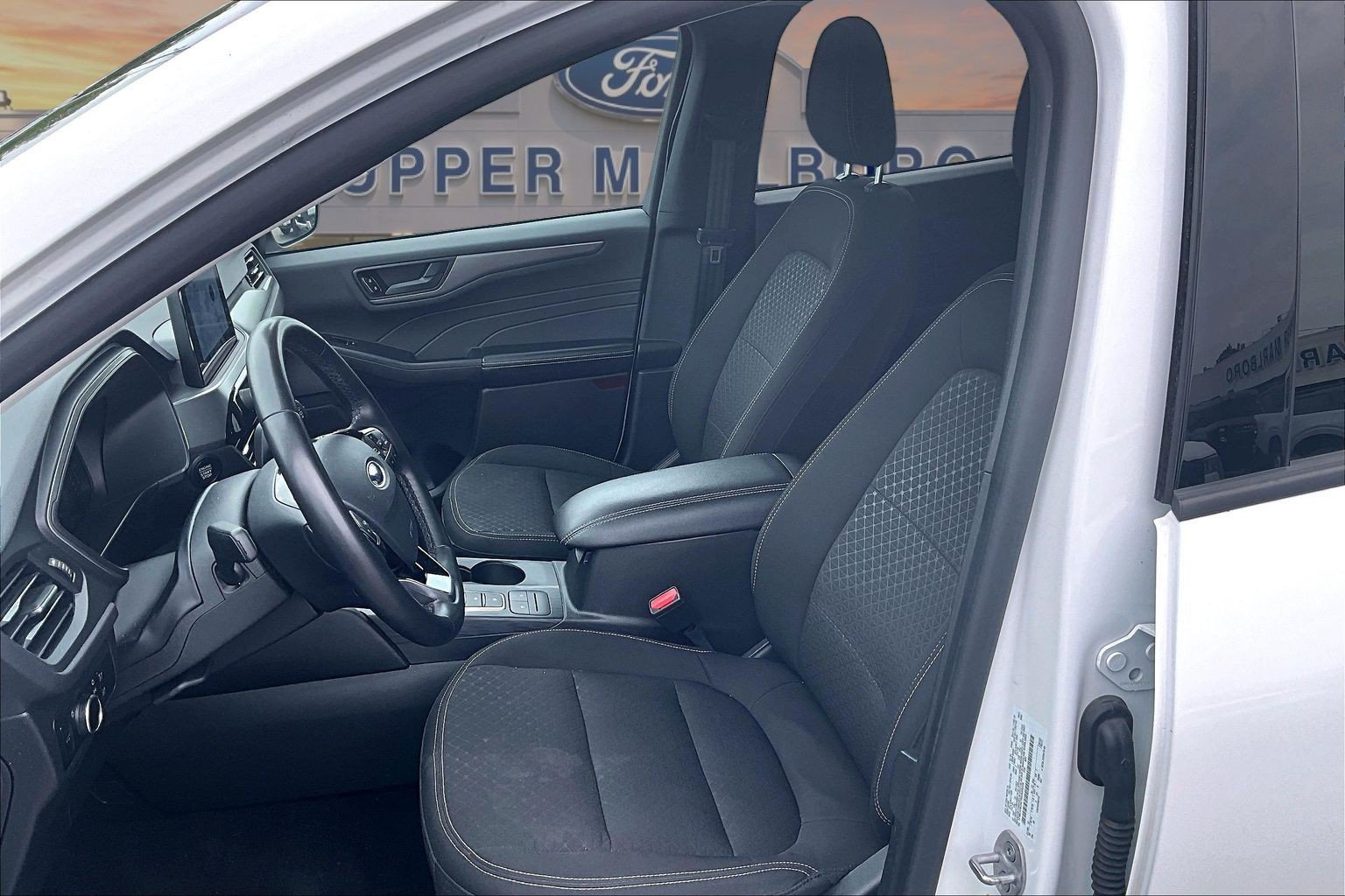 Certified 2024 Ford Escape Active AWD/4WD image 25