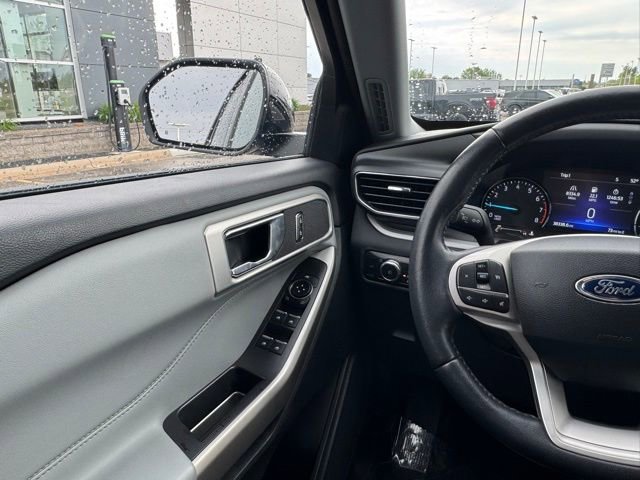Certified 2023 Ford Explorer XLT w/ Equipment Group 202A AWD/4WD image 29