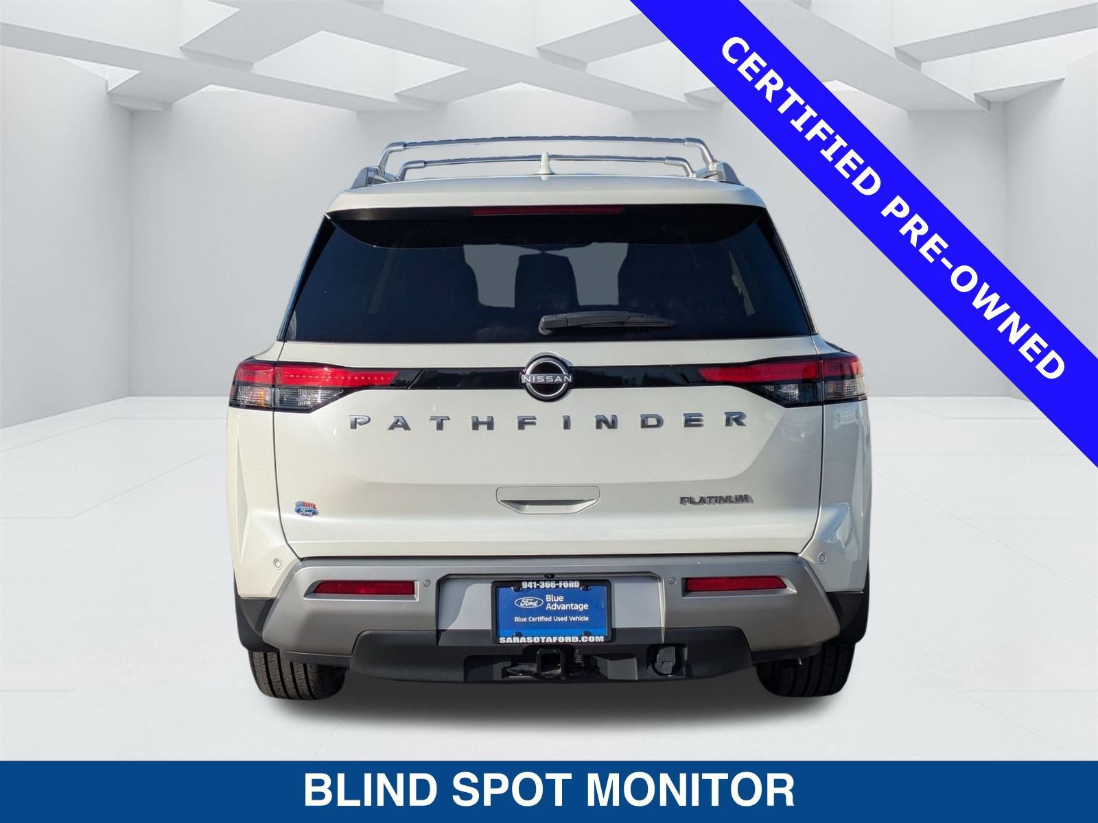 Used 2023 Nissan Pathfinder Platinum video 3