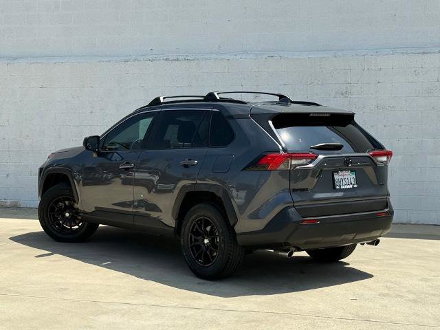 Used 2019 Toyota RAV4 LE w/ Carpet Mat Package FWD image 4