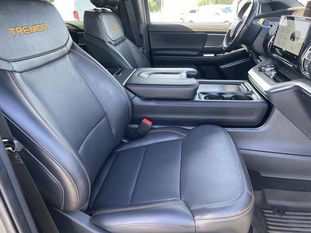 Certified 2025 Ford Expedition Tremor image 35