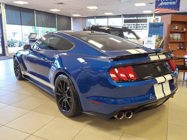 Certified 2017 Ford Mustang Shelby GT350 RWD image 4