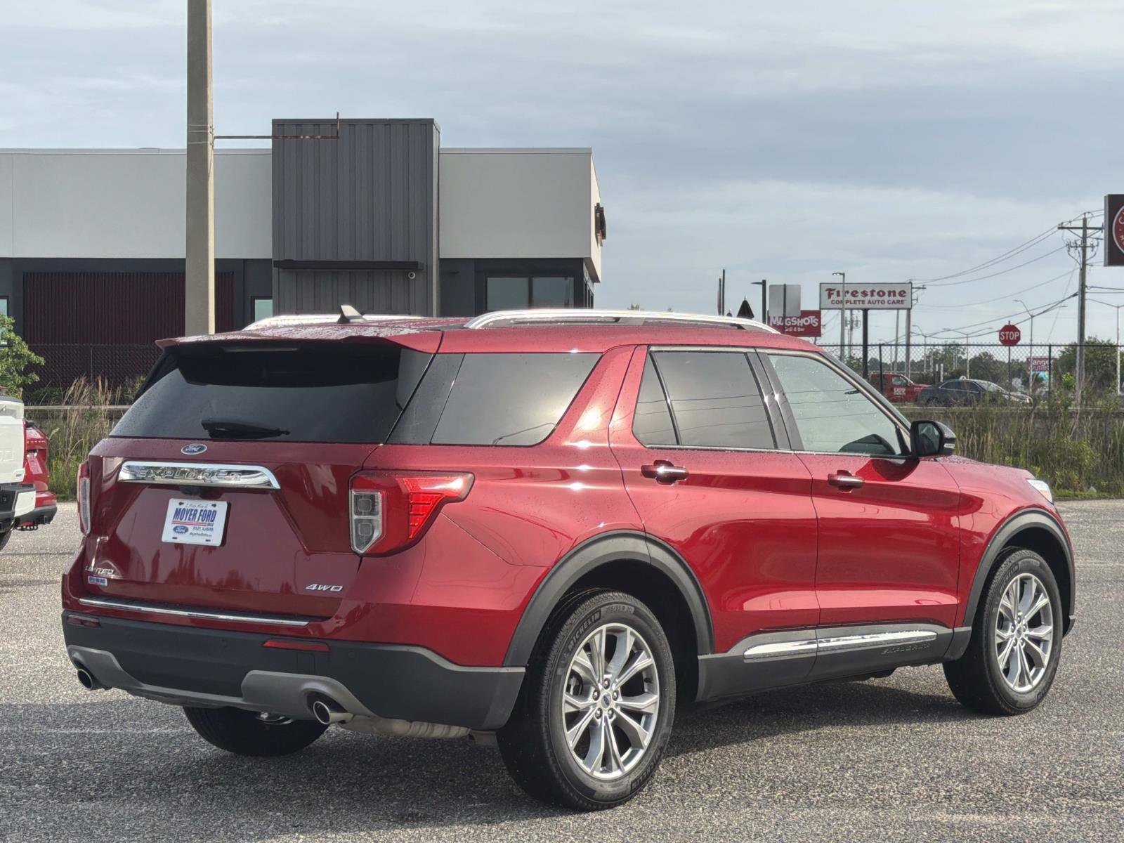 Certified 2023 Ford Explorer Limited w/ Equipment Group 301A AWD/4WD image 4
