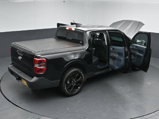 Certified 2025 Ford Maverick Lariat w/ Black Appearance Package AWD/4WD image 60