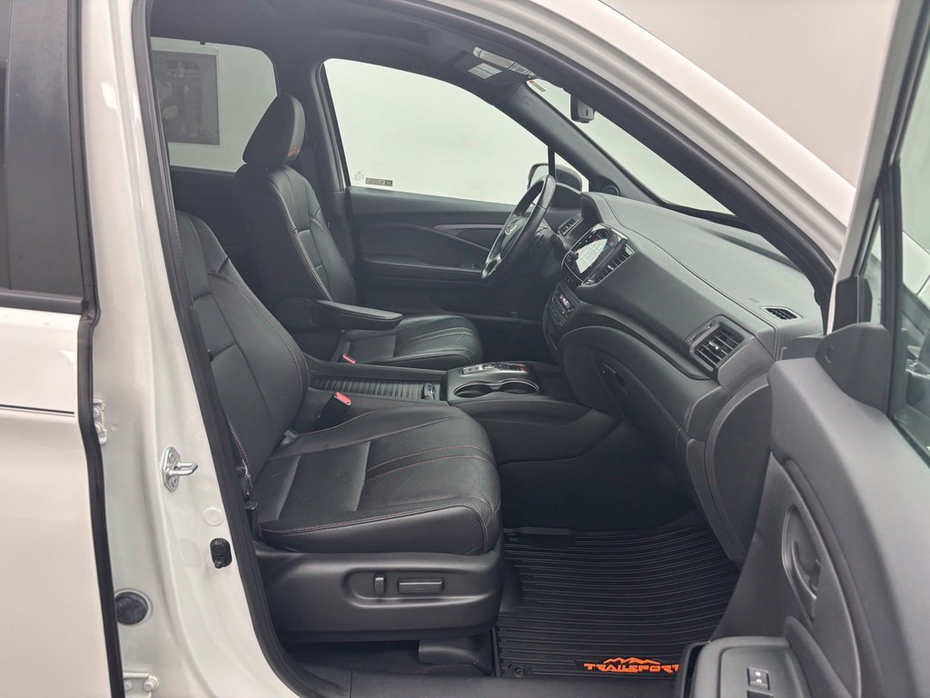 Used 2023 Honda Passport TrailSport image 35