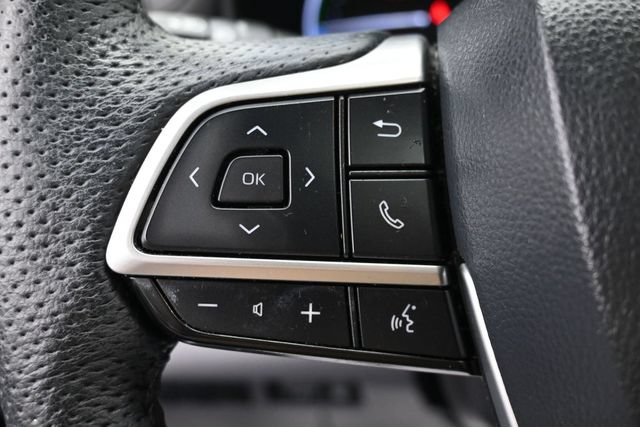 Used 2021 Toyota Sienna Limited FWD image 18